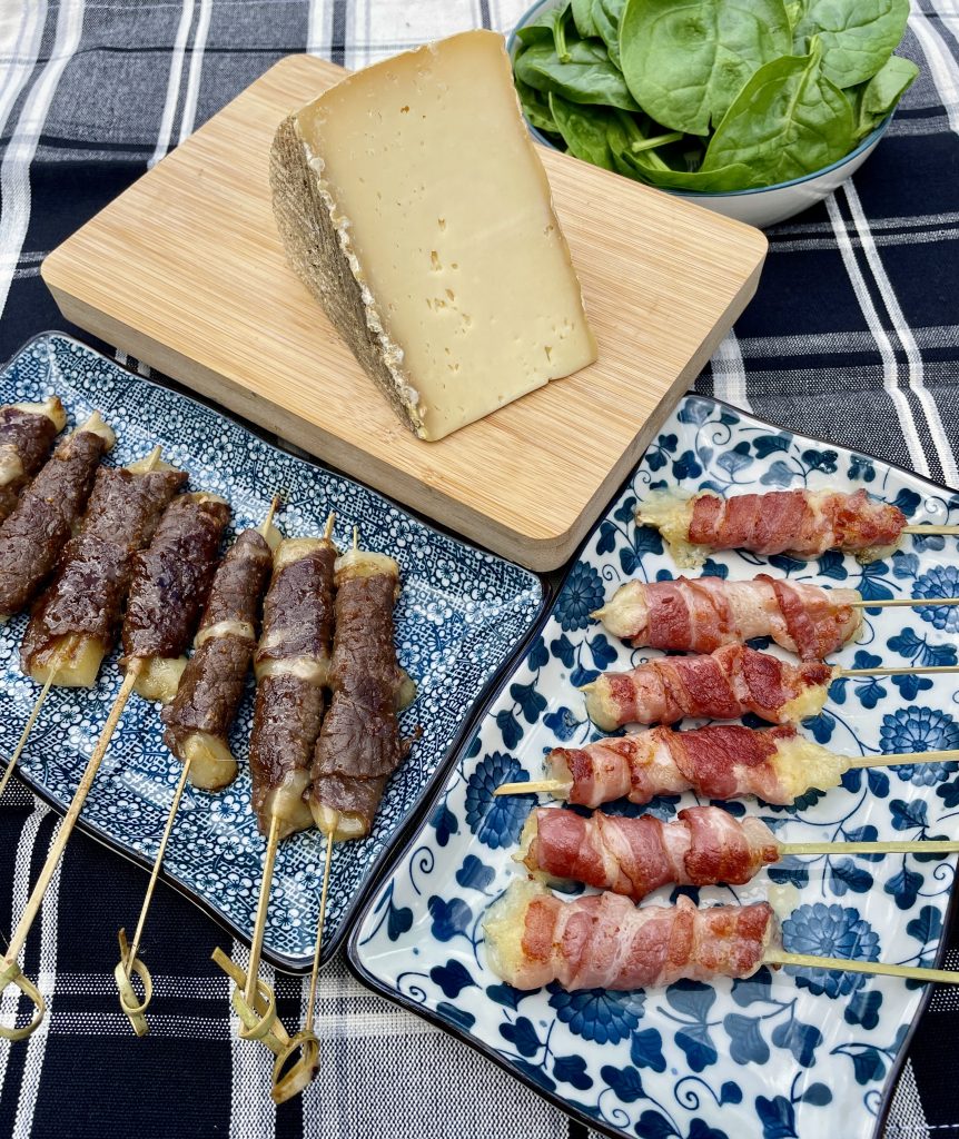 <strong>Brochettes de Tomme des Pyrénées en 2 façons</strong>