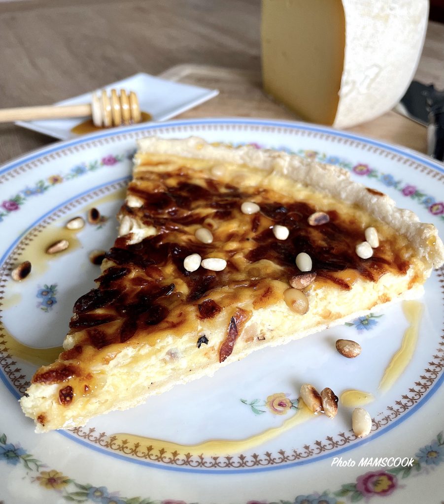 Tarte à la Tomme des Pyrénées IGP et au miel